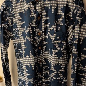 Manuheali'i Gingham Men Long Sleeve Shirt- Size Small